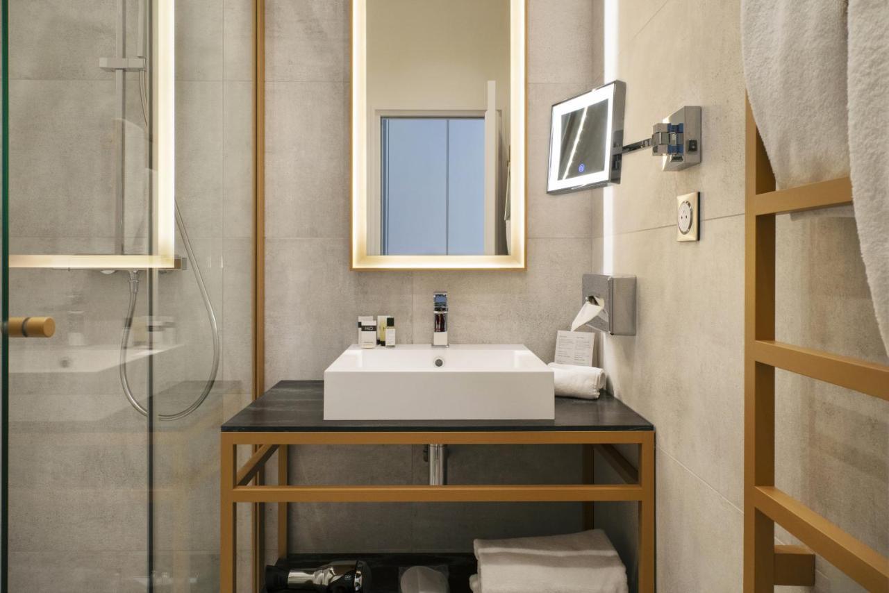 Vestay Montaigne Париж Экстерьер фото