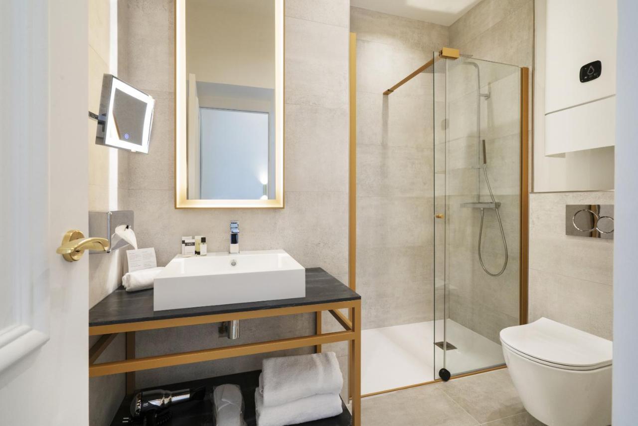 Vestay Montaigne Париж Экстерьер фото